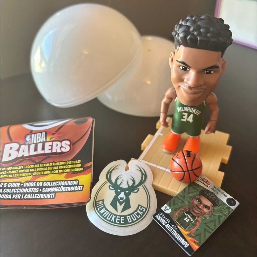 ZURU NBA Ballers 5 Surprise Mystery Figure GIANNIS ANTETOKOUNMPO, Bucks